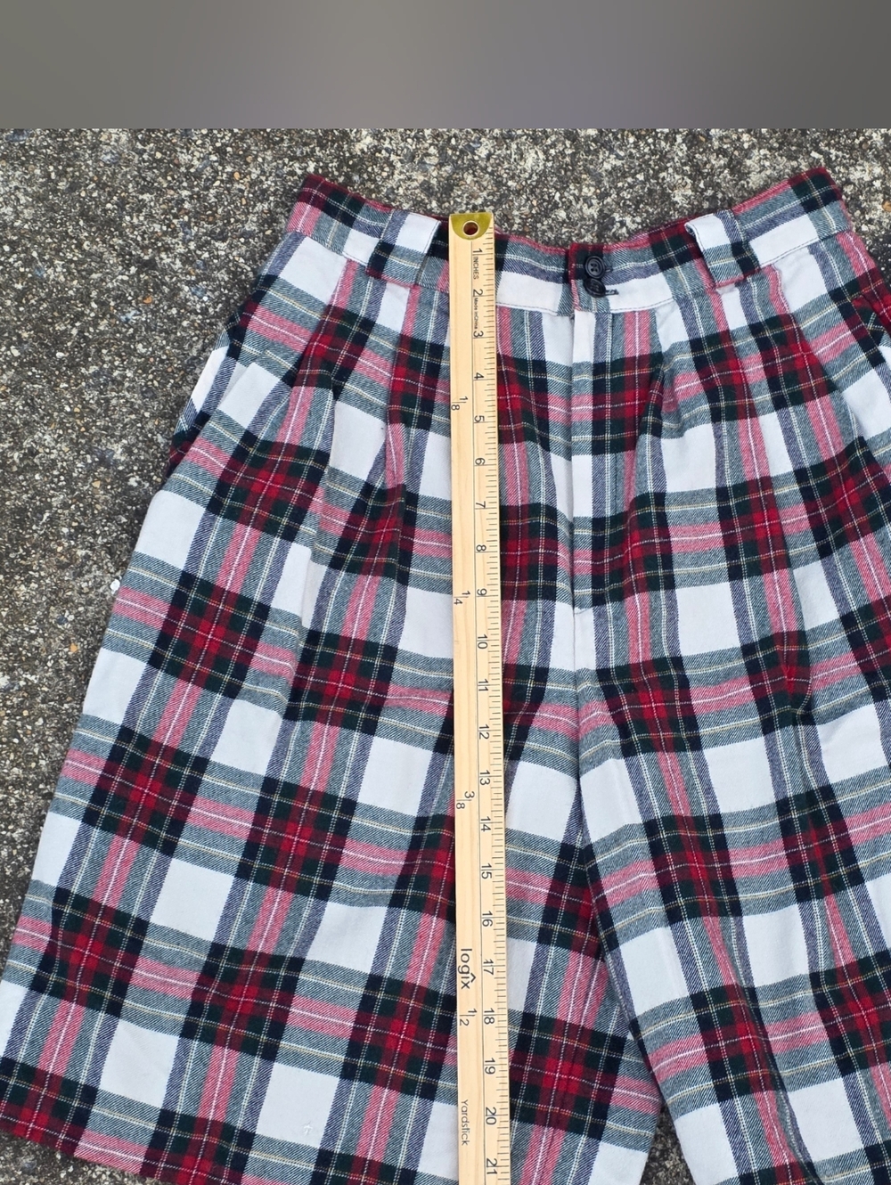 Vintage Wool Plaid Pleated Shorts Womens 10 Tartan High Waist Preppy Golf - Picture 11 of 15
